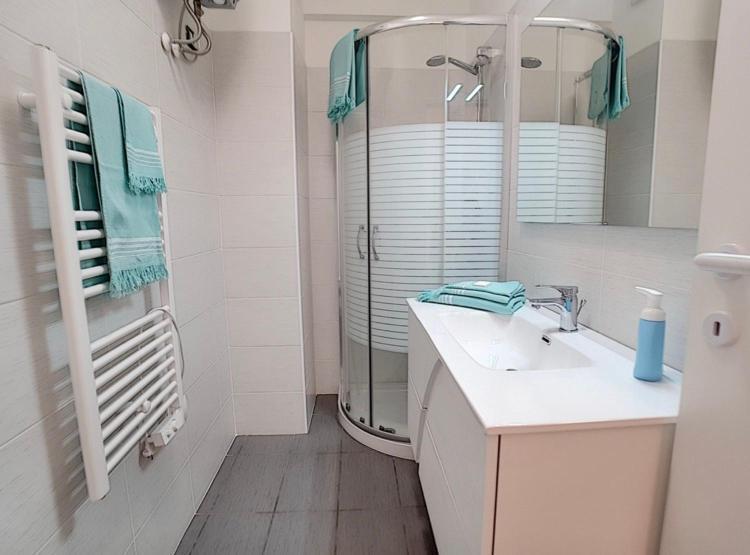 Charmant Appartement Au Coeur De Juan Les Pins Antibes Exteriör bild